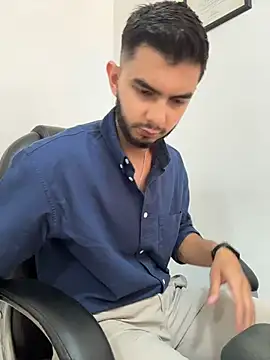 milosky00 online show from February 2026 12:55:01 PM