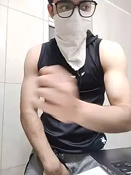 Snapshot of mrmasseur06 chatting on June 2026 07:13:01 PM mrmasseur06 online show from June 2026 07:13:01 PM