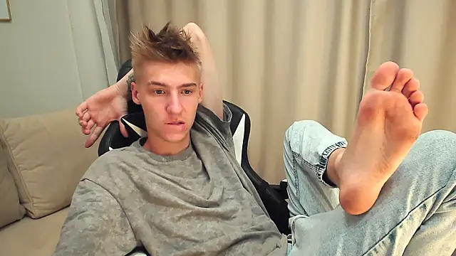 MrSexyCum4U online show from September 2025 11:54:01 AM