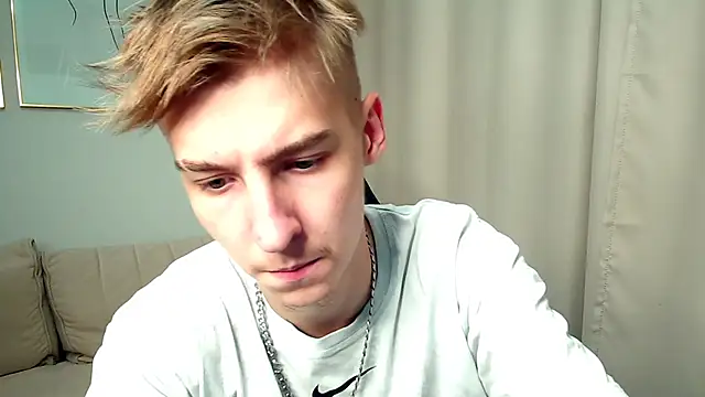 Snapshot of MrSexyCum4U chatting on October 2025 11:49:02 PM MrSexyCum4U online show from October 2025 11:49:02 PM