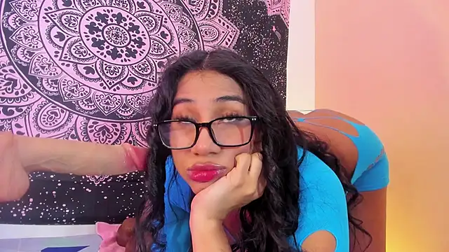 EMILYY WALKER online show from June 2026 12:52:02 PM