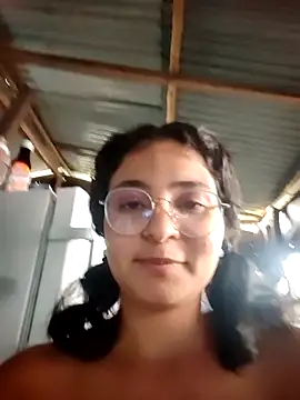 Snapshot of Lily-o chatting on October 2025 10:54:02 AM Lily-o online show from October 2025 10:54:02 AM