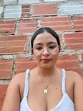 Snapshot of Lily-o chatting on November 2025 09:26:02 PM Lily-o online show from November 2025 09:26:02 PM