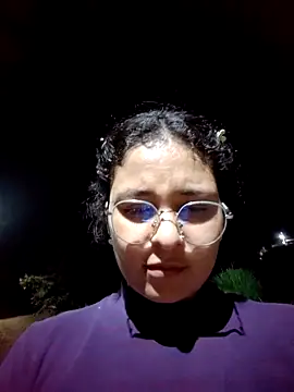 Snapshot of Lily-o chatting on November 2025 02:54:01 AM Lily-o online show from November 2025 02:54:01 AM