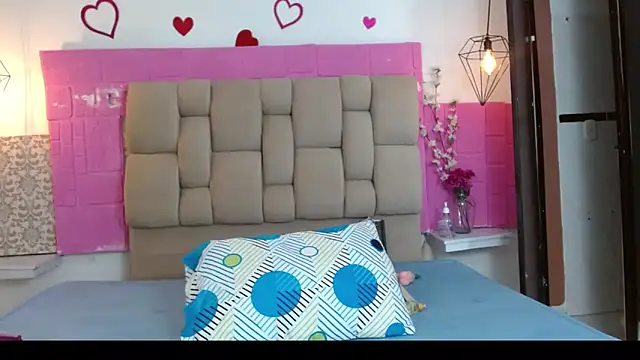 Snapshot of Damary_Leon chatting on March 2026 08:04:01 PM Damary Leon online show from March 2026 08:04:01 PM