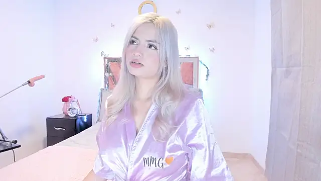 Snapshot of Ella_Lenox chatting on October 2025 12:21:02 AM Ella Lenox online show from October 2025 12:21:02 AM