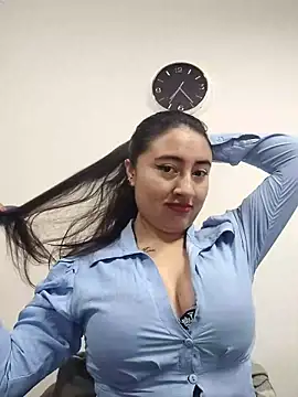 AMATISTA  16 online show from October 2025 12:25:01 PM