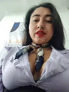 AMATISTA  16 online show from November 2025 12:38:01 PM