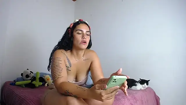 aurora01  online show from March 2026 08:16:02 PM