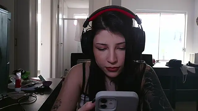 Snapshot of Privad_ravenna chatting on May 2026 07:53:01 PM Privad ravenna online show from May 2026 07:53:01 PM