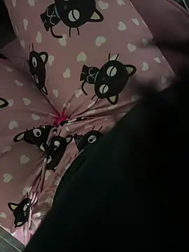 Snapshot of laure_torres chatting on September 2025 07:08:01 AM laure torres online show from September 2025 07:08:01 AM