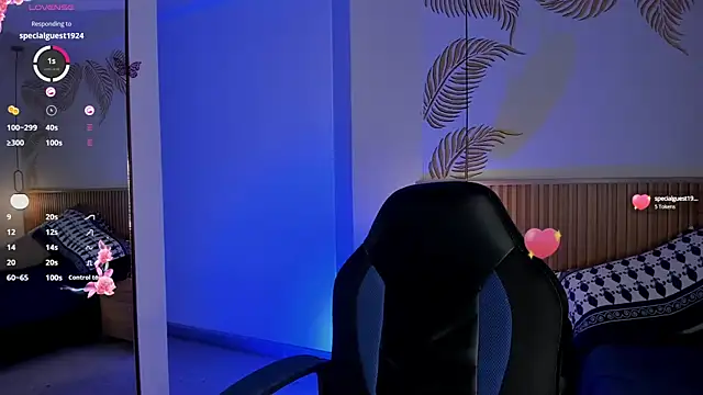 Valleriie  online show from September 2025 03:35:02 PM