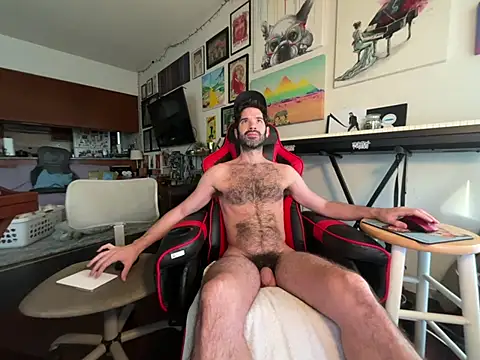 Pupscritch online show from April 2026 01:45:01 PM