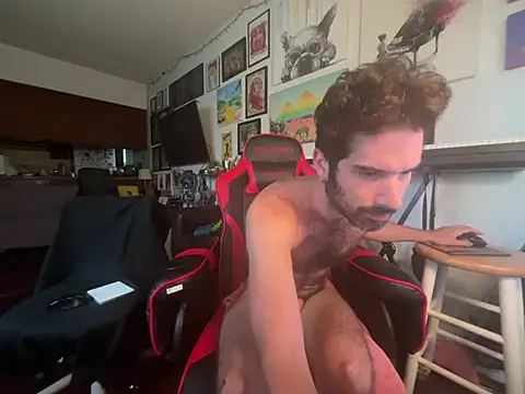 Pupscritch online show from June 2026 02:32:02 PM