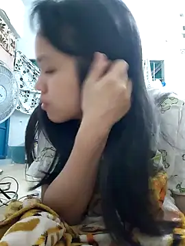 Snapshot of Anny-ly chatting on October 2025 12:25:02 PM Anny-ly online show from October 2025 12:25:02 PM