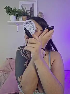 Abby Garciaa online show from November 2025 08:55:01 PM