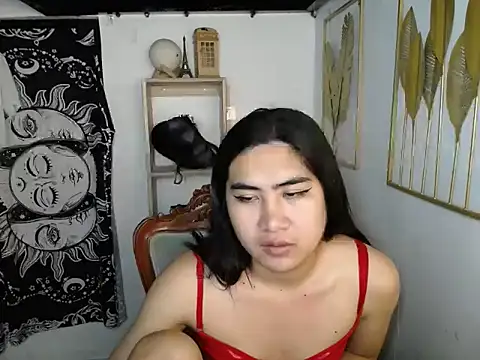 MADONA HILTON online show from July 2026 09:00:01 AM