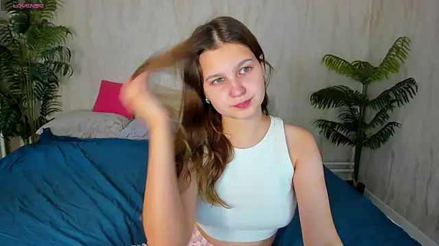 Elle Ellise online show from September 2025 12:43:01 AM