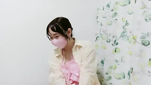 Snapshot of RenaFcup chatting on October 2025 01:42:02 PM RenaFcup online show from October 2025 01:42:02 PM