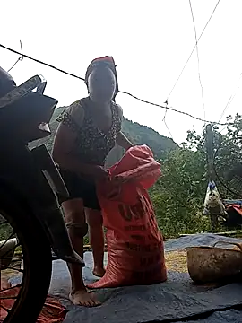 Mamapm20 online show from September 2025 12:11:01 AM