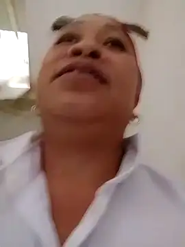 Mamapm20 online show from October 2025 01:03:02 AM