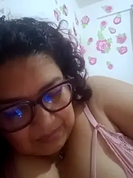 Snapshot of ladytropical1 chatting on March 2026 02:04:02 AM ladytropical1 online show from March 2026 02:04:02 AM