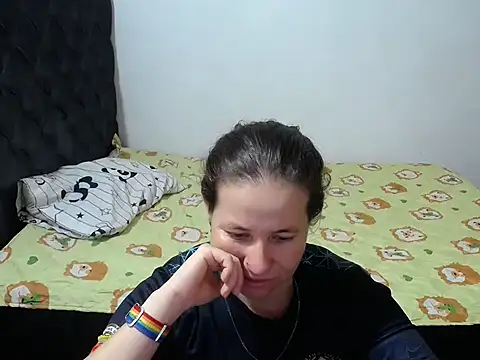 Snapshot of Valentina_charlys chatting on October 2025 11:42:02 AM Valentina charlys online show from October 2025 11:42:02 AM