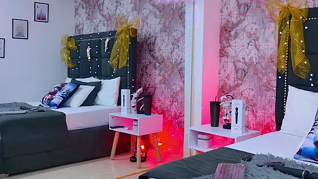 Angelique Angell online show from November 2025 07:50:02 PM