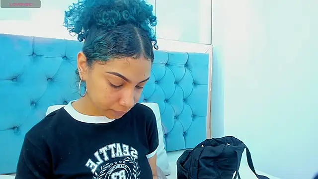 lis rous online show from October 2025 11:19:01 AM