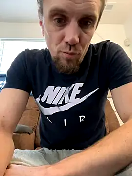 alwayshorny90 online show from November 2025 05:37:01 PM