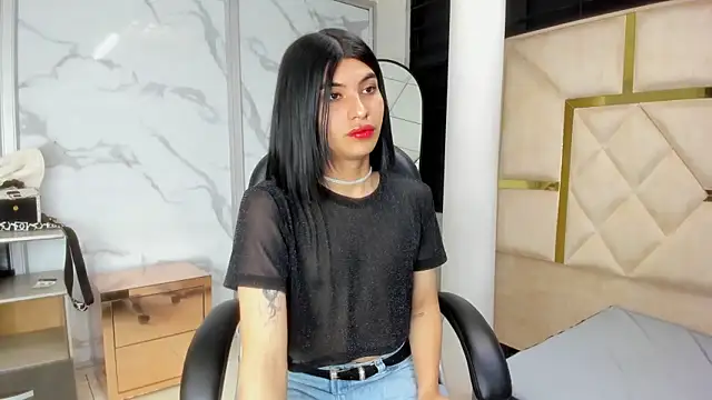 Snapshot of Allisonts69 chatting on December 2025 03:56:02 AM Allisonts69 online show from December 2025 03:56:02 AM