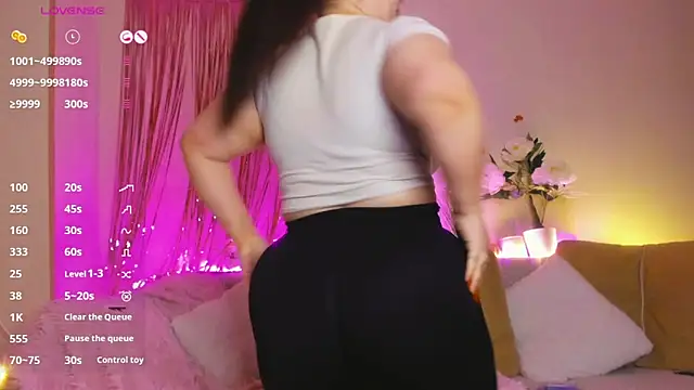 Miss Mila  online show from April 2026 06:36:02 PM