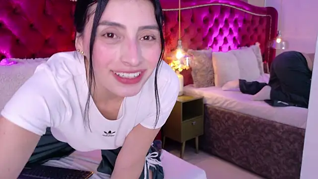 ZaraGold online show from February 2026 09:24:02 PM