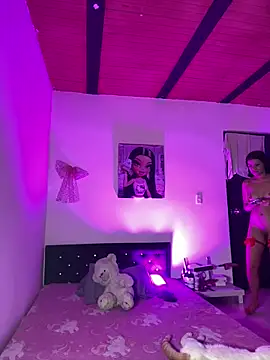 Snapshot of Alisse_taylor2 chatting on May 2026 10:33:02 AM Alisse taylor2 online show from May 2026 10:33:02 AM