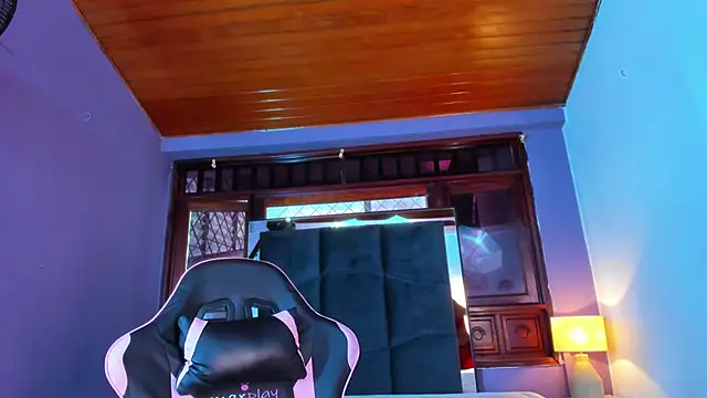 kittyy babee online show from October 2025 06:53:02 PM