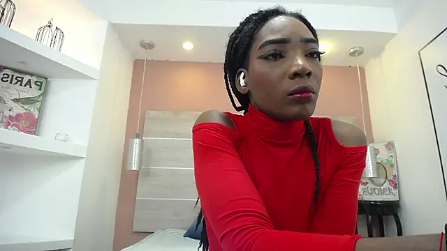 Snapshot of AlexandraCambell chatting on November 2025 12:31:02 PM AlexandraCambell online show from November 2025 12:31:02 PM