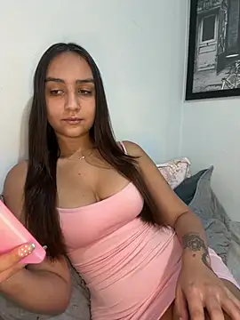 hannahhotwife online show from August 2026 06:55:01 PM