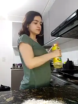 Snapshot of abrilour chatting on September 2025 04:46:02 AM abrilour online show from September 2025 04:46:02 AM