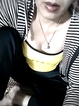 Snapshot of Minety473 chatting on November 2025 07:25:01 AM Minety473 online show from November 2025 07:25:01 AM