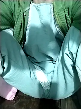 Snapshot of Minety473 chatting on December 2025 11:56:01 PM Minety473 online show from December 2025 11:56:01 PM