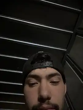 theone3121 online show from January 2026 01:11:01 AM