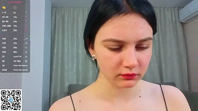 EnricaElis online show from April 2026 08:36:02 PM
