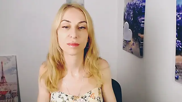 Snapshot of Create_your_own_sun chatting on July 2026 08:38:01 AM Create your own sun online show from July 2026 08:38:01 AM