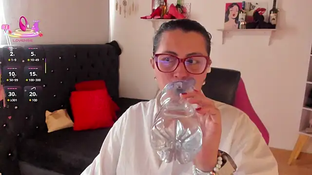 D Martii online show from September 2025 01:35:02 PM