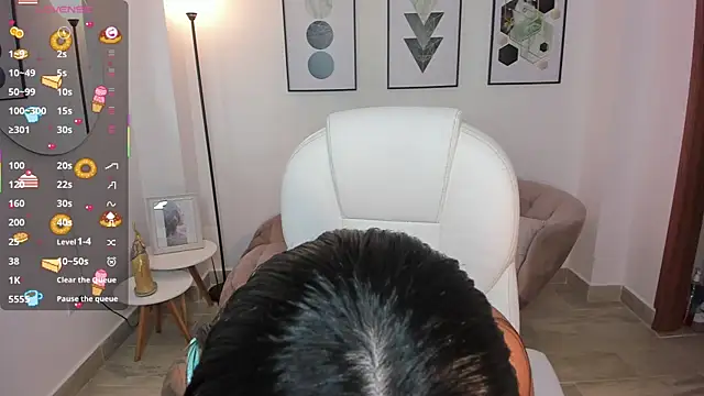 Snapshot of Beverly_johnson chatting on October 2025 03:42:02 AM Beverly johnson online show from October 2025 03:42:02 AM