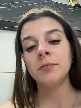 LilyIrons online show from April 2026 02:48:02 PM