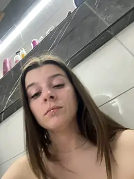 LilyIrons online show from April 2026 04:22:01 PM