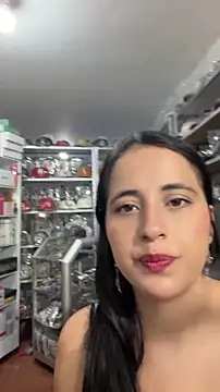 Snapshot of GiaDuque chatting on June 2026 01:17:02 PM GiaDuque online show from June 2026 01:17:02 PM