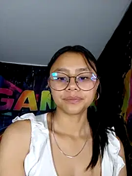 SofieLove 01 online show from April 2026 07:09:01 AM