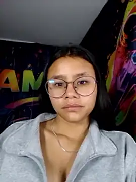 SofieLove 01 online show from April 2026 06:53:01 AM
